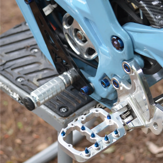 Surron LBX shift lock